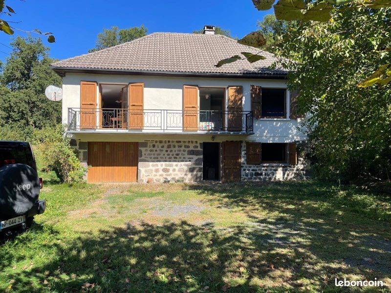 Maison 6 pièces 100 m² · à Saint-Martin-Valmeroux · 100 m² · 140 000 €