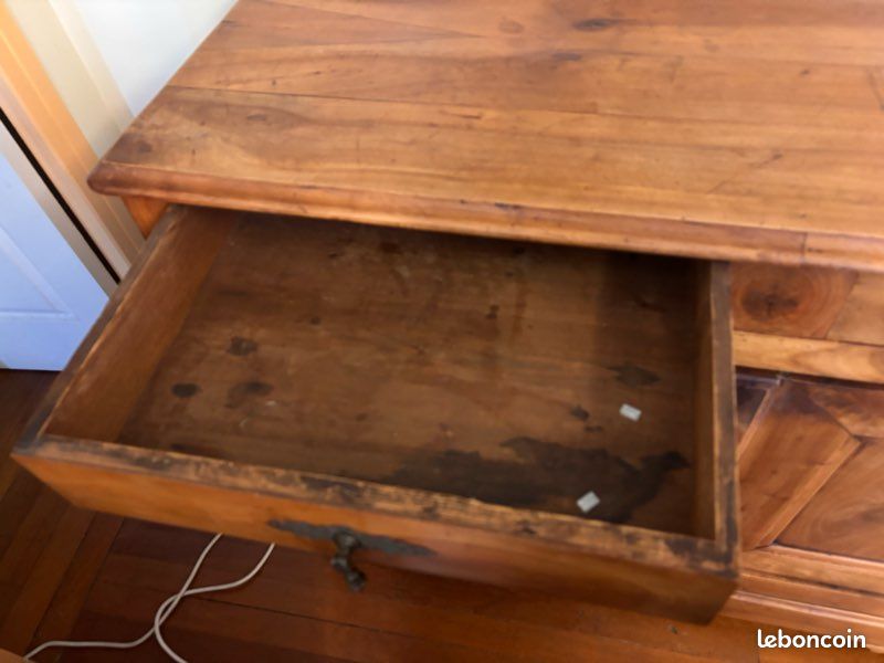 Buffet en bois massif (image 2)