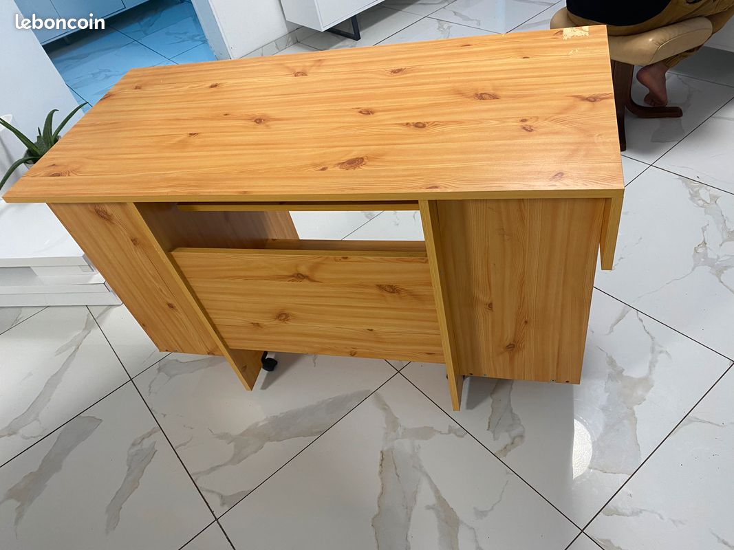 Bureau en bois avec roulettes (image 3)