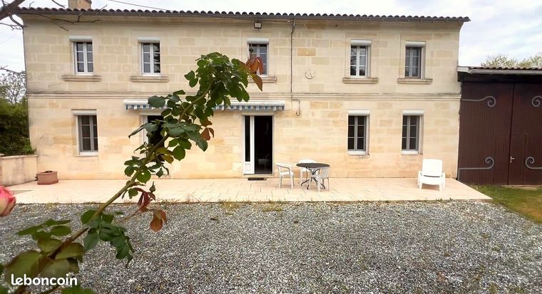 Maison 8 pièces 200 m²