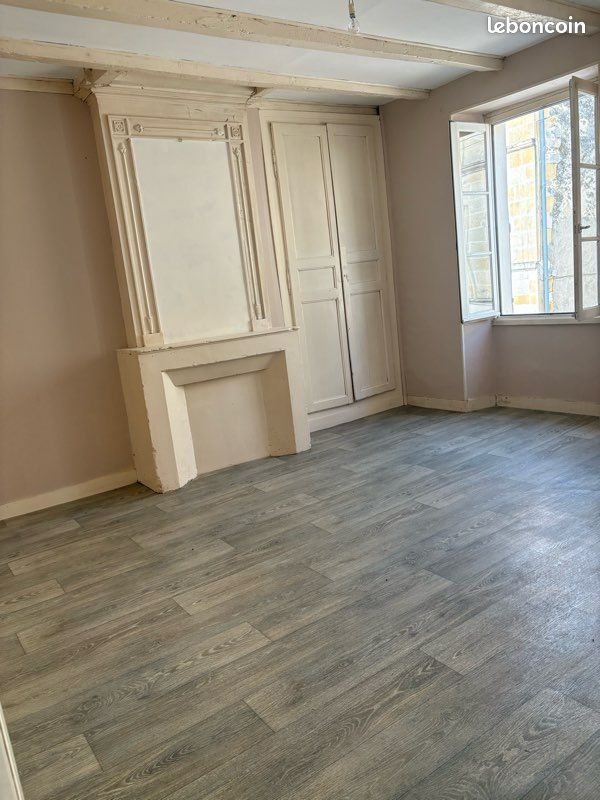 Maison 3 pièces 80 m² · à Jonzac · 80 m² · 705 €/mois