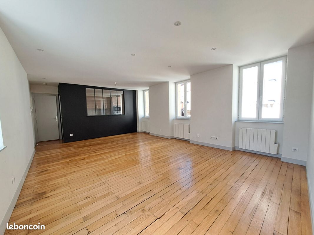 Appartement 3 pièces 67 m² · à Dijon · 67 m² · 880 €