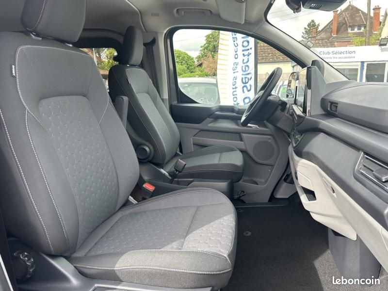 Ford Transit Custom Kombi 320 L2H1 2.0 EcoBlue 170ch Limited 4x4 BVA8 (image 11)