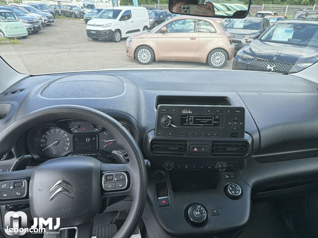 Citroen berlingo van m 1000 bluehdi 130 s&s eat8 worker (image 11)