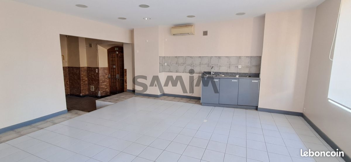 Immeuble 10 pièces 450 m² · à Saint-Hippolyte-du-Fort · 450 m² · 159 000 €