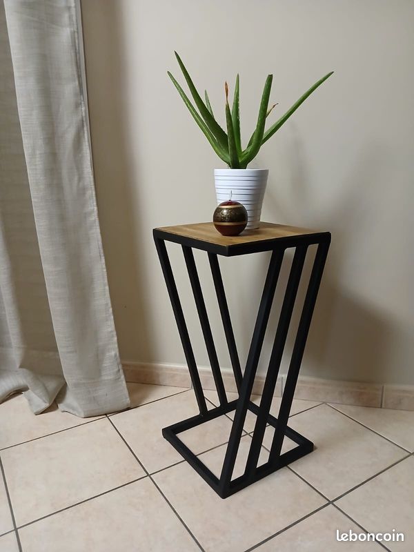 Petit table (image 1)
