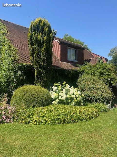 Maison 6 pièces 242 m² · à Saint-Fuscien · 242 m² · 999 600 €