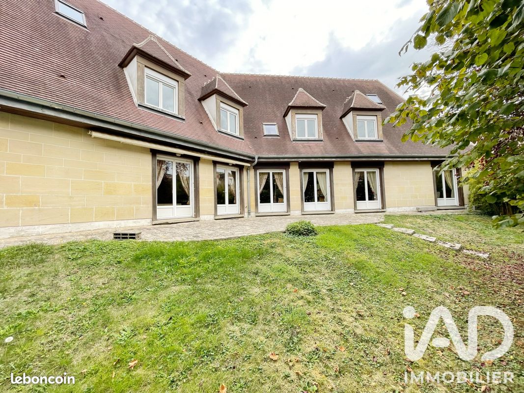 Maison 15 pièces 358 m² · à Compiègne · 358 m² · 988 000 €