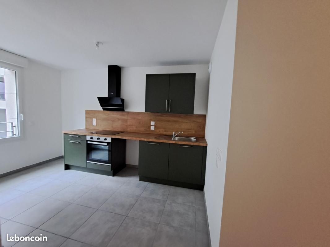 Appartement 1 pièce 29 m² · à Thonon-les-Bains · 29 m² · 625 €