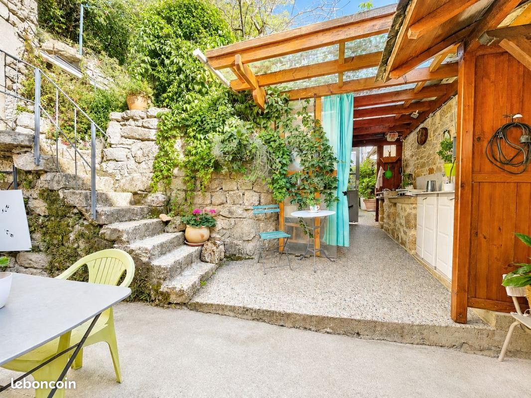 Maison 5 pièces 175 m² · à Salles-la-Source · 175 m² · 268 000 €