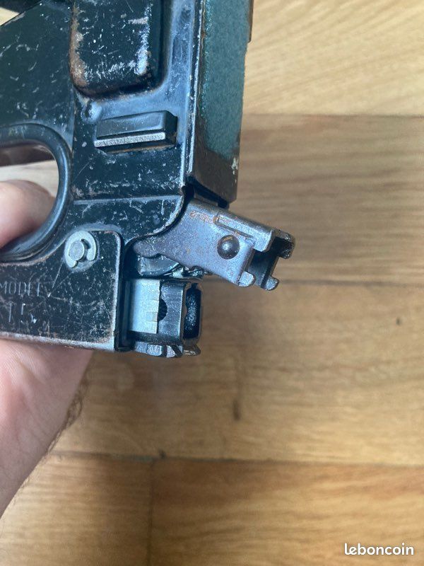 Agrafeuse métal BOSTITCH P3 - 30 feuilles