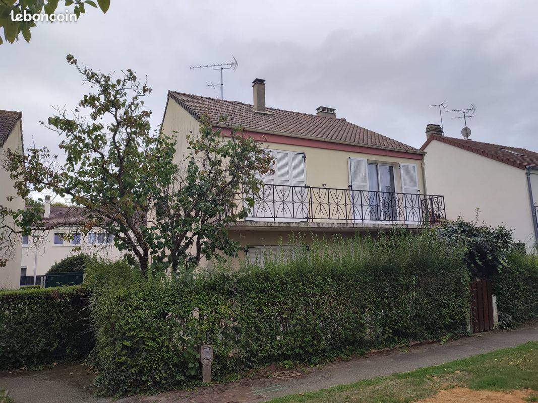 Maison 5 pièces 128 m² · à Maurepas · 128 m² · 376 000 €
