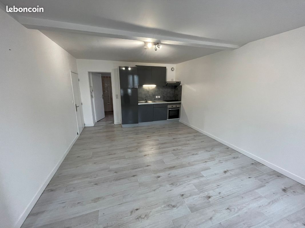 Appartement 3 pièces 50 m² · à Niort · 50 m² · 615 €