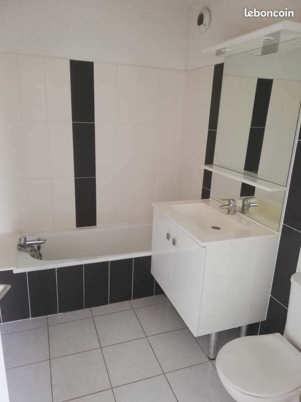 Appartement a louer - 2 pièce(s) - 34 m2 - Surfyn