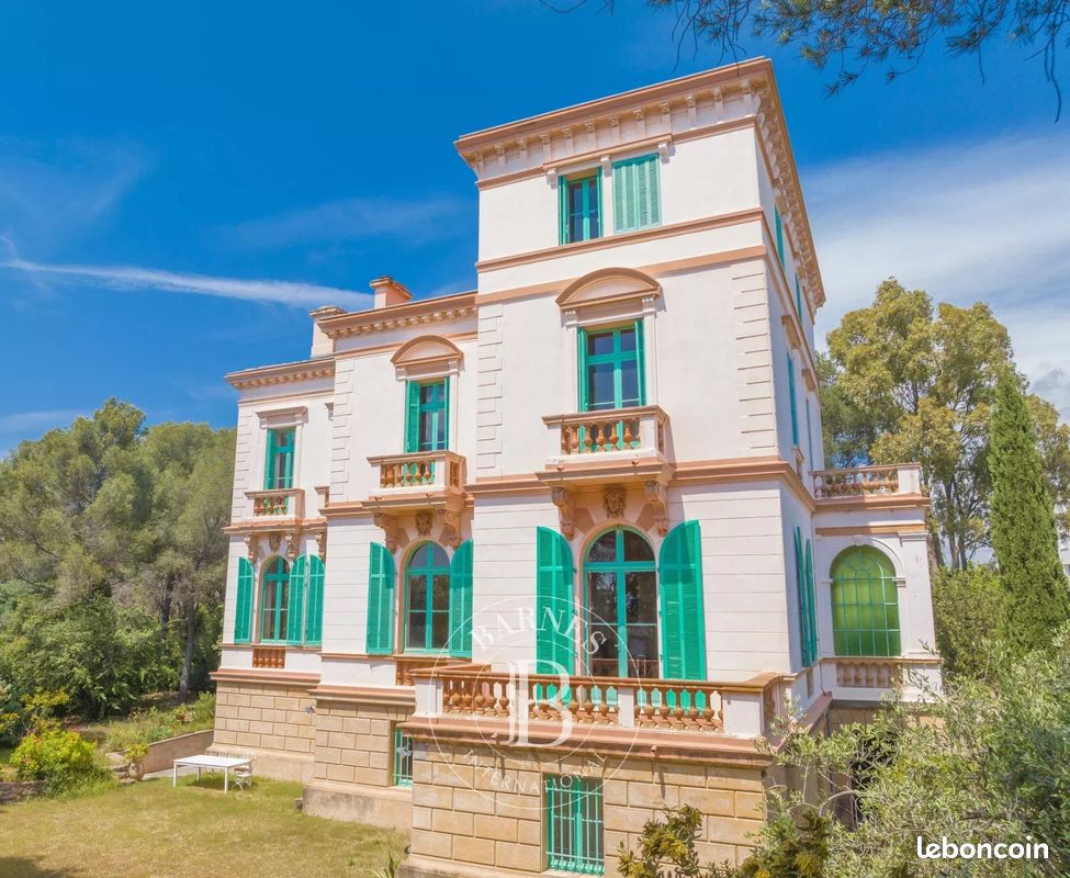 Maison 15 pièces 435 m² · à Saint-Raphaël · 435 m² · 2 950 000 €