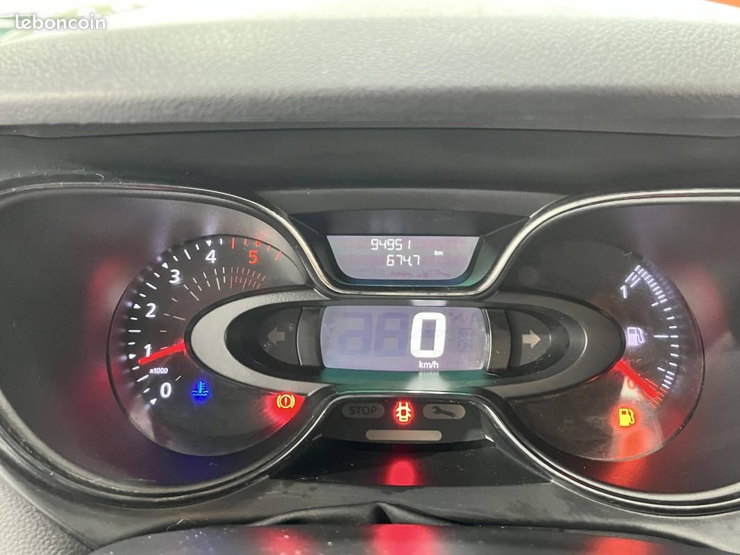 Renault Captur 1.5 dCi 90cv Business Eco2 (image 9)