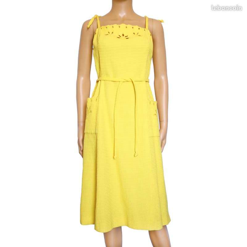 Robe Femme Blanche En Nid D'Abeille - Taille 40 - Coton - Style Trapèze - Occasion Très Bon État