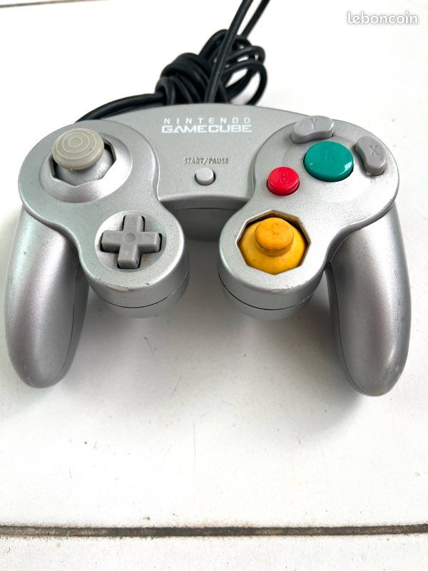 Manette officielle Nintendo Game cube (image 2)