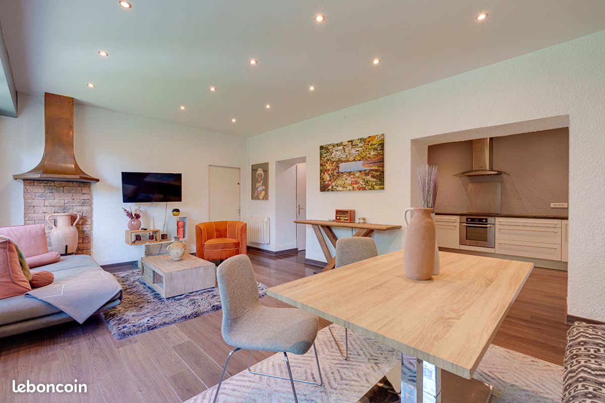 Appartement 2 pièces 56 m² · à Évian-les-Bains · 56 m² · 225 000 €