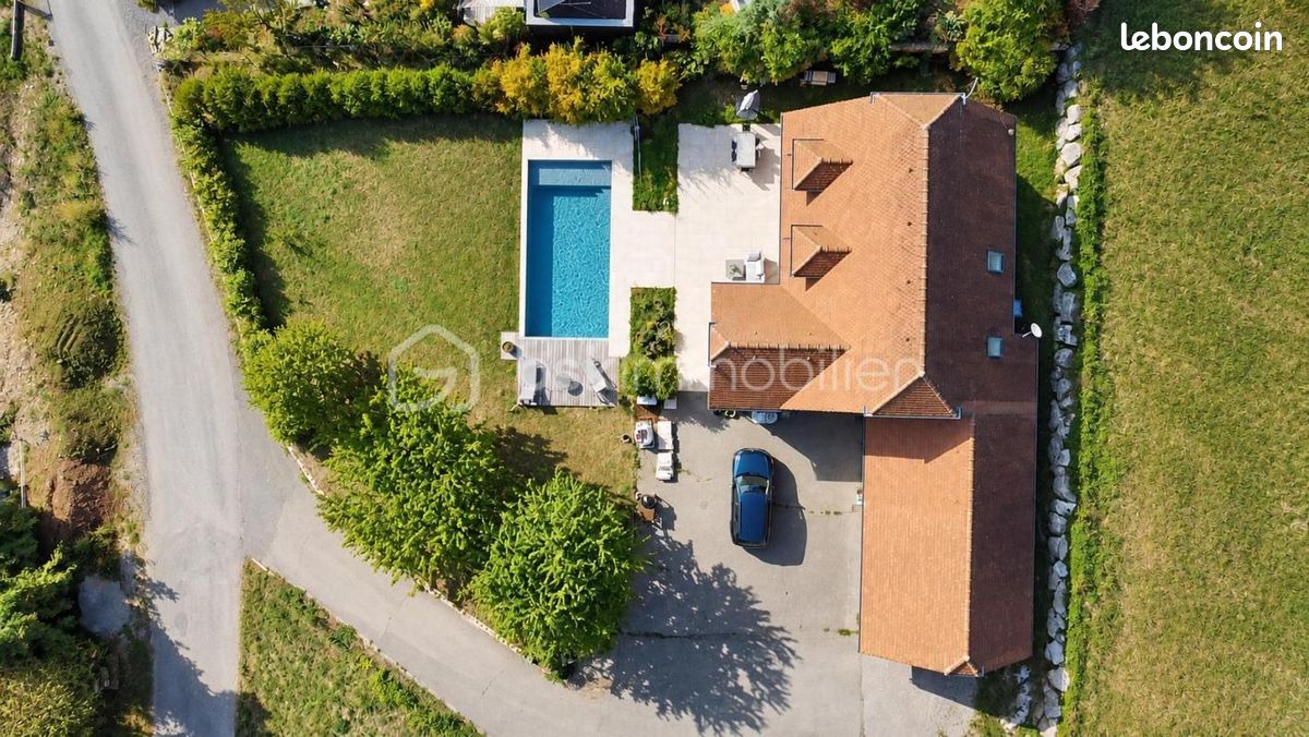 Maison 5 pièces 177 m² · à Roissard · 177 m² · 517 000 €