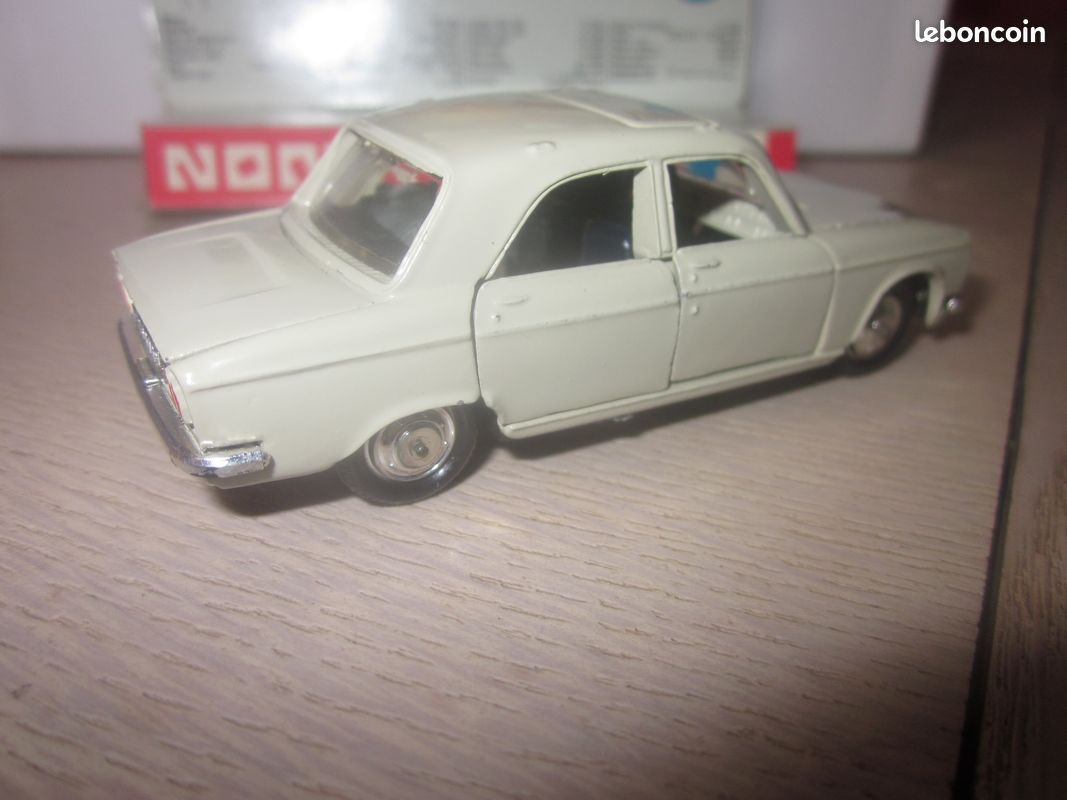 Kit Miniature MINIROUTE 1/43 - Peugeot 304 Pompier Allier - Résine - Rare