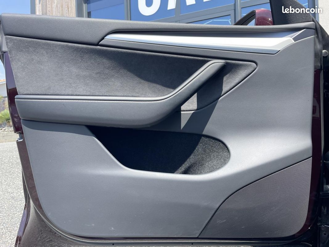 Tesla model y awd performance + attelage - garantie constructeur (image 31)