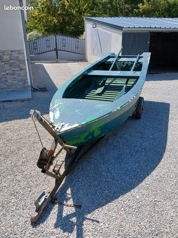 Barque de pêche (image 1)