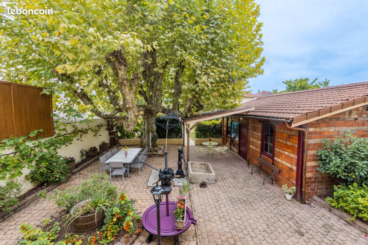 Maison 6 pièces 180 m² · à Ambérieu-en-Bugey · 180 m² · 395 000 €