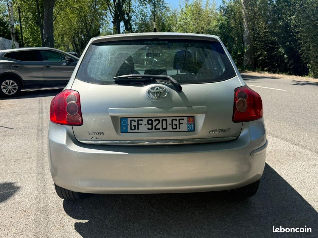 Toyota auris 126 d-4d moteur a chaine de distribution entretien complet (image 2)