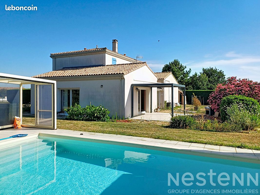 Maison 6 pièces 157 m² · à Corme-Écluse · 157 m² · 399 000 €