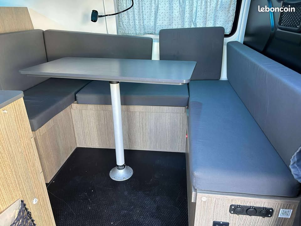 FORD TRANSIT CUSTOM FOURGON 300 L1H1 ECOBLUE 170 BVA ACTIVE