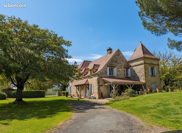 Maison 7 pièces 239 m²