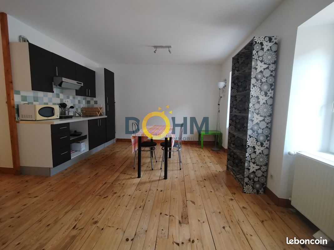 Appartement 1 pièce 26 m² · à Jullianges · 26 m² · 403 €