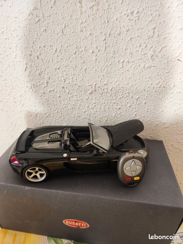 Porsche Carrera GT Maisto 1/18 télécommandée (image 1)