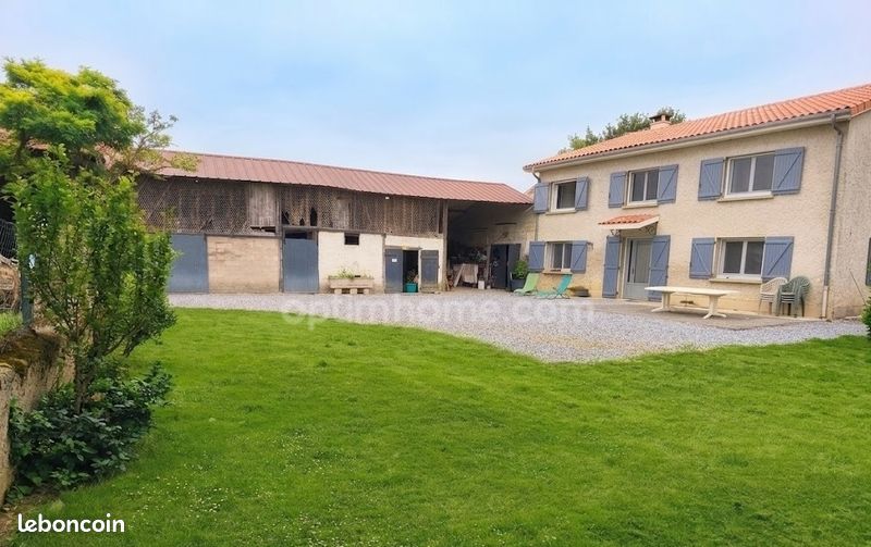 Maison 8 pièces 180 m² · à Saint-Aunix-Lengros · 180 m² · 325 000 €