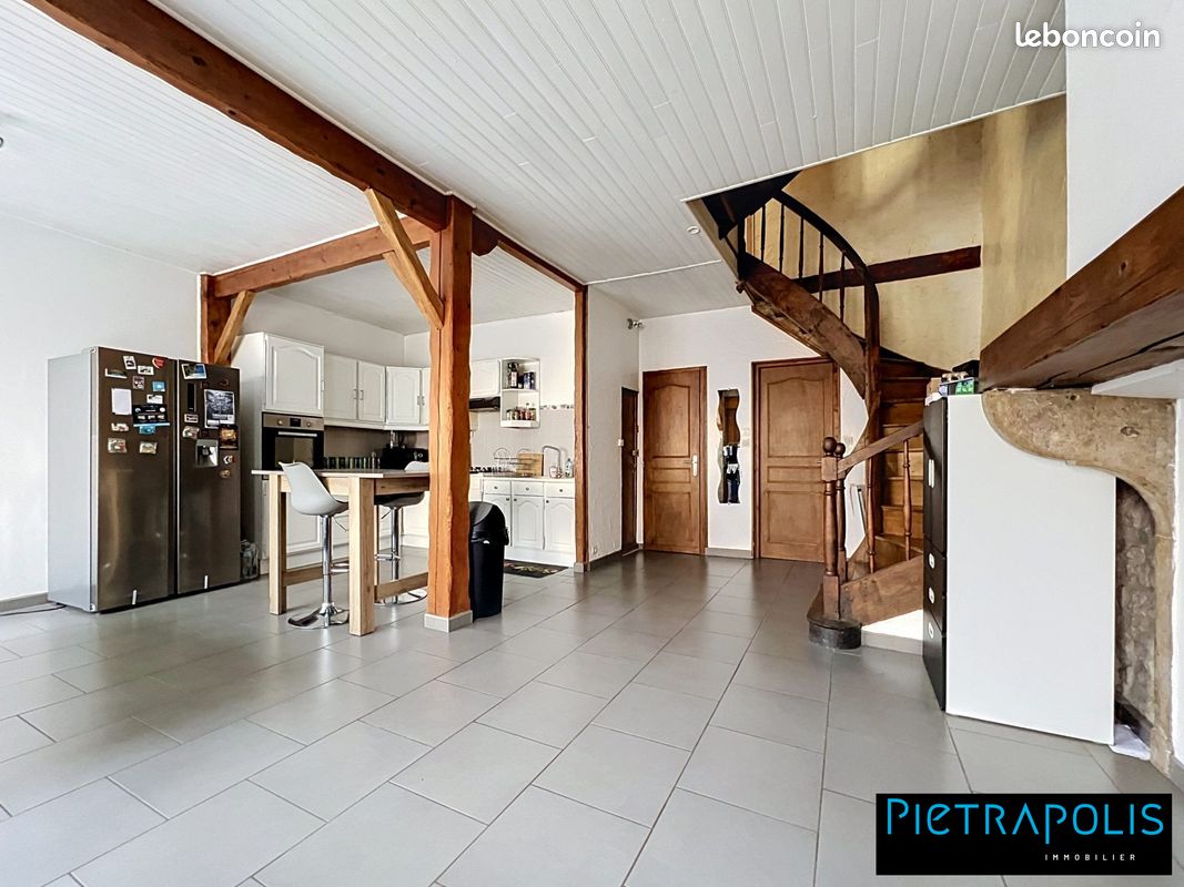 Maison 5 pièces 125 m² · à Neuville-sur-Ain · 125 m² · 185 000 €