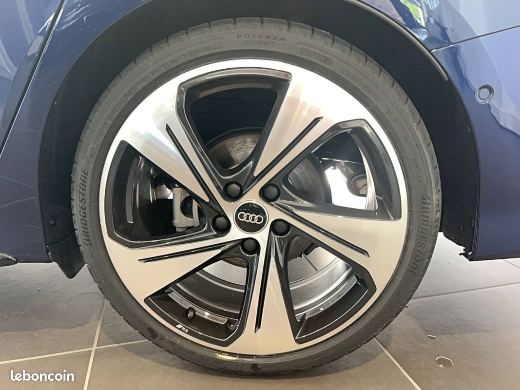 AUDI A3 Berline 35 TFSI Mild Hybrid 150 S tronic 7 S line (image 9)