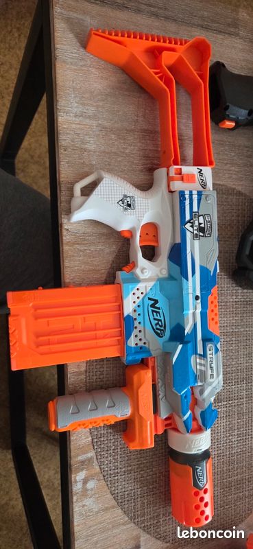 Lot de nerf et accessoires (image 10)