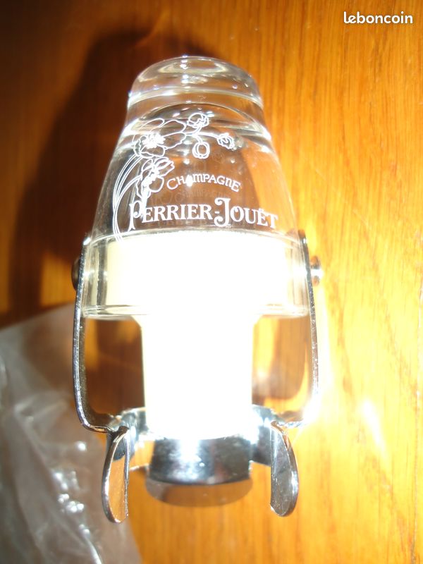 Bouchon champagne ( pièce rare ) neuf jamais utilisé (image 1)