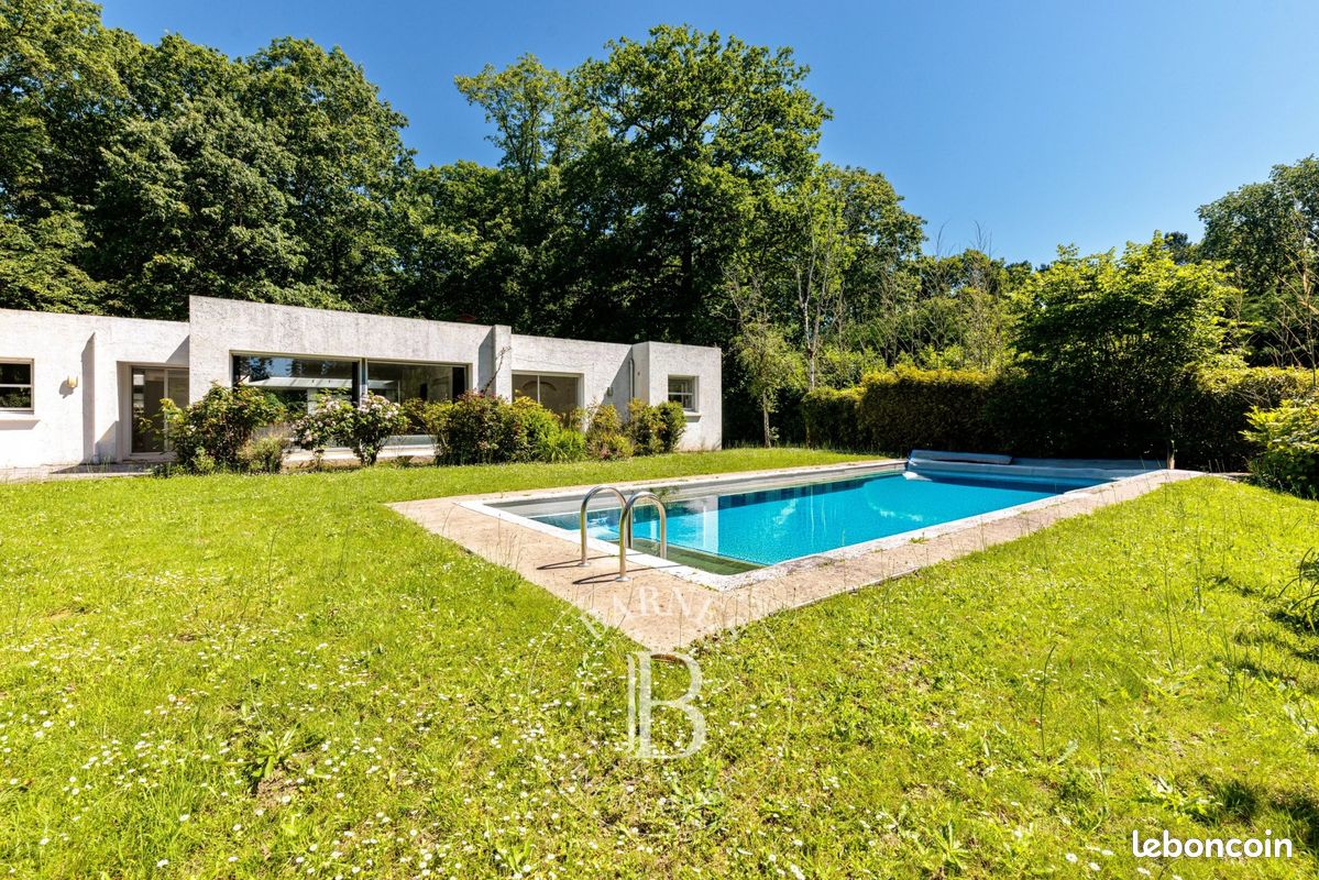 Maison 8 pièces 320 m² · à Sautron · 320 m² · 870 000 €