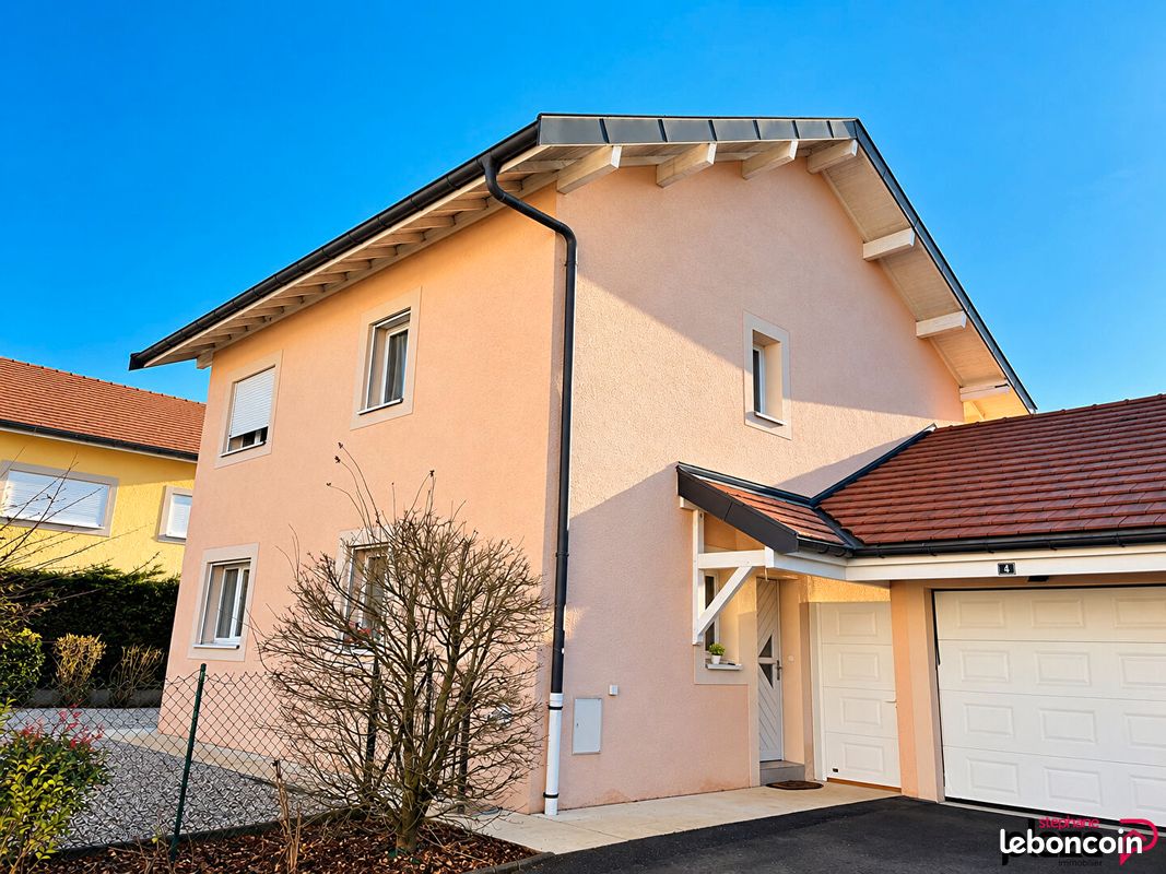 Maison 5 pièces 180 m² · à Vétraz-Monthoux · 180 m² · 690 000 €
