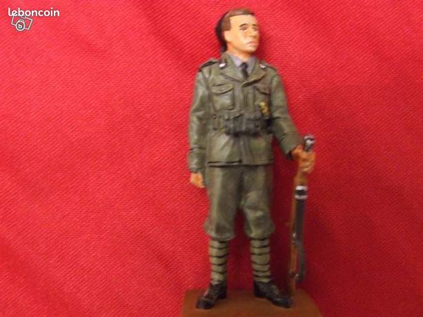 7 anciennes figurines en plomb infanterie NAPOLEON 1ER EMPIRE CBG MIGNOT