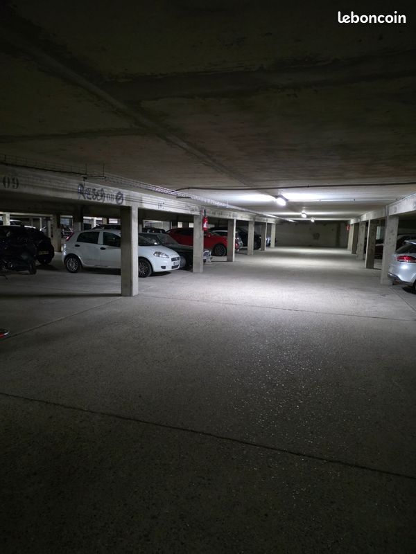 Parking 12 m² · à Vincennes · 12 m² · 19 900 €