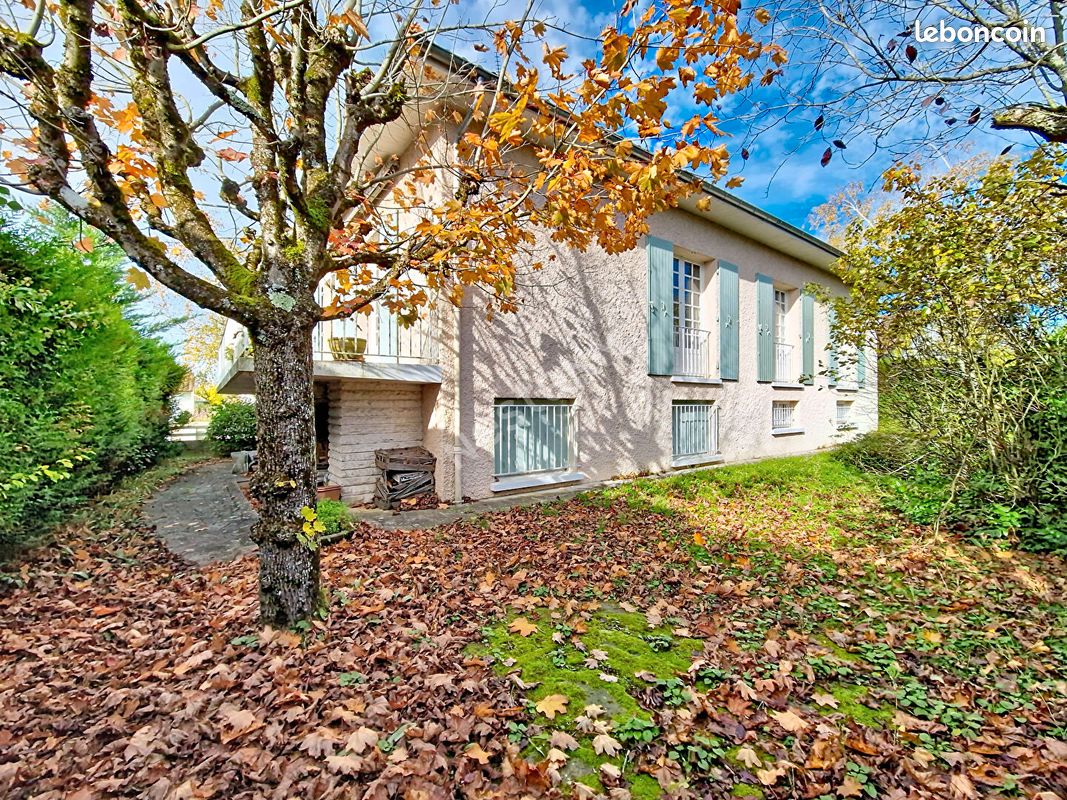 Maison 7 pièces 164 m² · à Buxerolles · 164 m² · 220 950 €