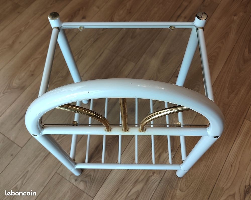 A vendre table de chevet verre et metal blanc (image 3)