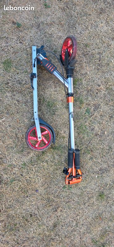UP2GLIDE ◇ TROTTINETTE Trottinette junior ACTIVE SHIFT 180 DELUXE (image 1)