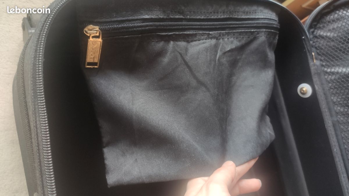Valise à roulettes NXT Carry on noire en tissu, moyen format TBE (image 11)