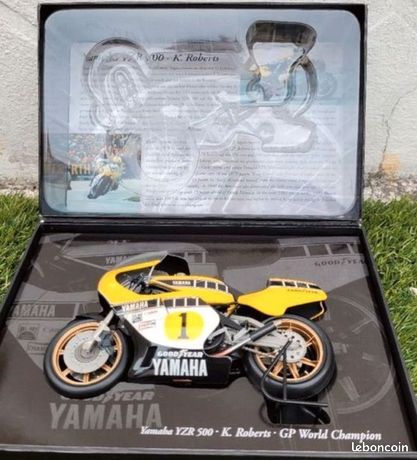 Miniatura 500 cc Yamaha YZR500/Kenny Roberts 1979 - Hobbies e coleções