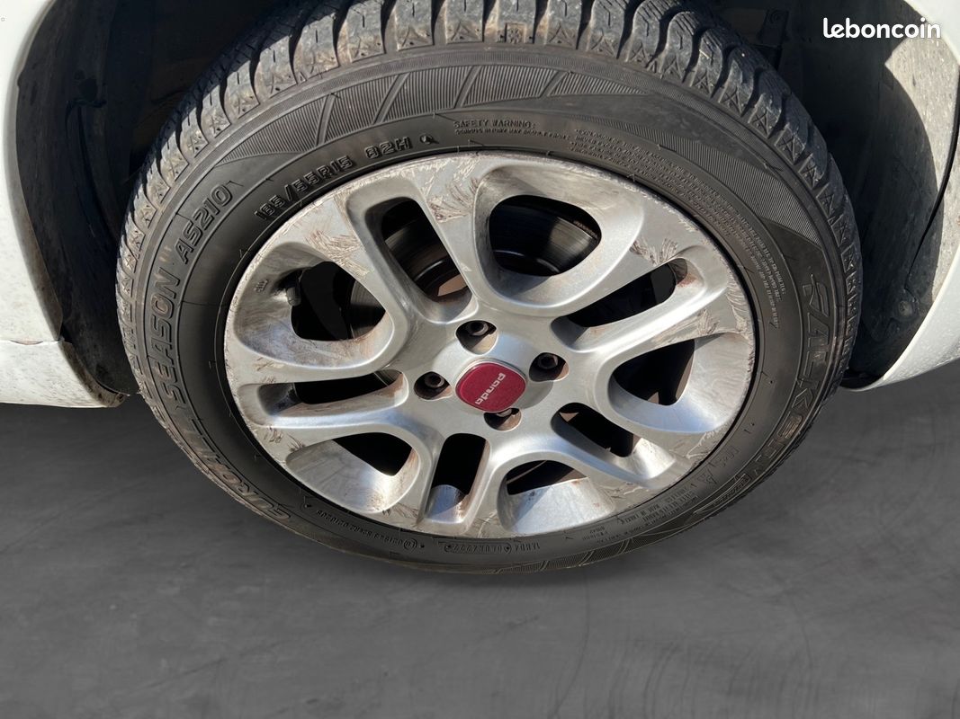FIAT PANDA Lounge 1.2 8V 69 ch (image 16)