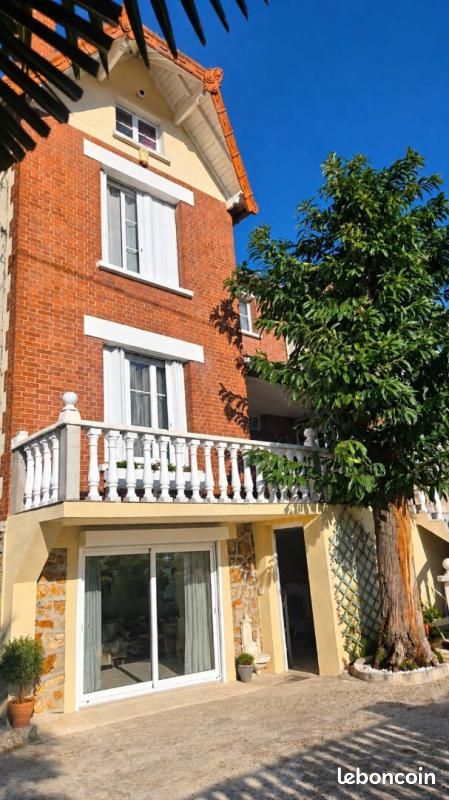 Maison 7 pièces 171 m² · à Claye-Souilly · 171 m² · 479 000 €